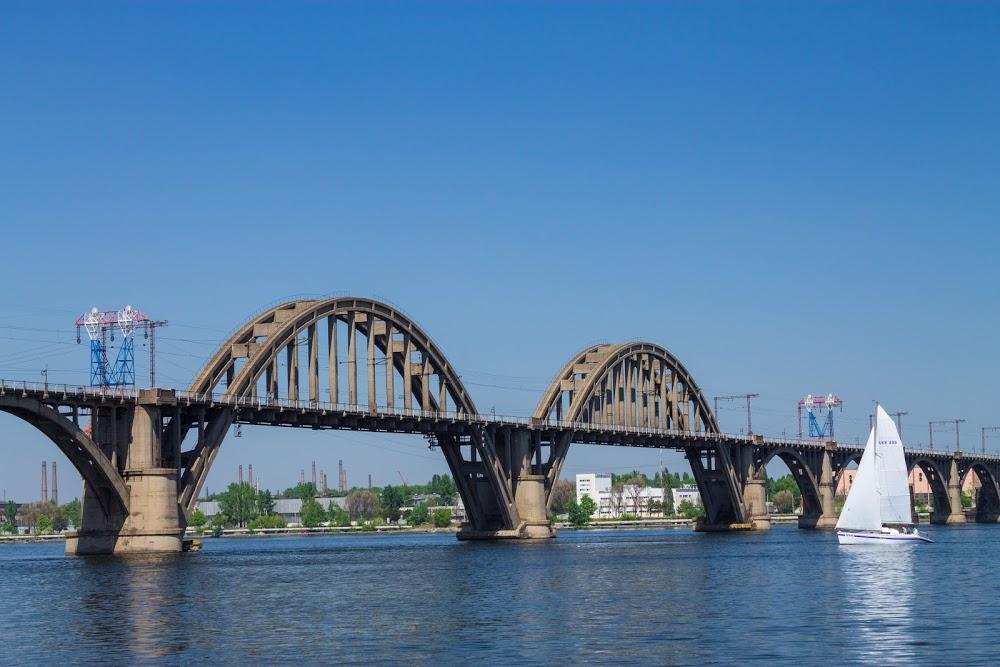 merefo-khersonskyi-bridge