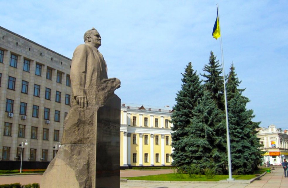 monument-serhii-korolov