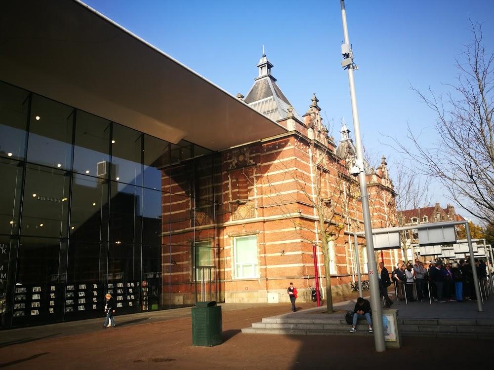 stedelijk-museum-amsterdam