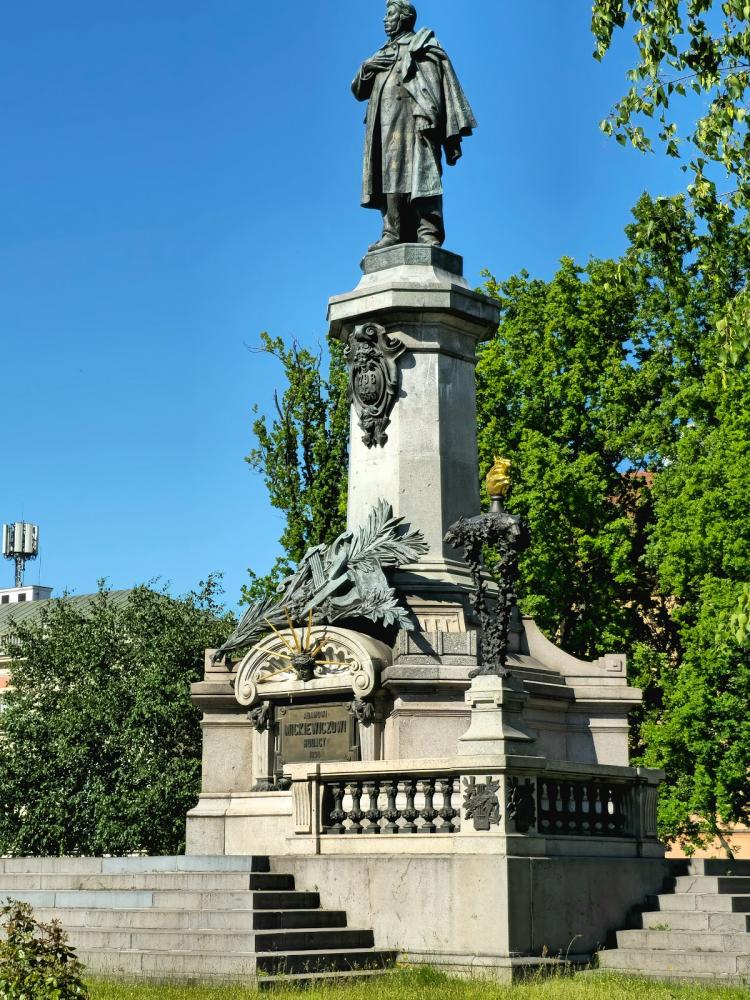 monument-of-adam-mickiewicz